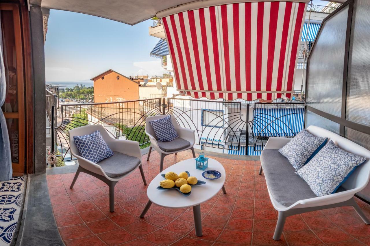 La Casetta Linda - New 2 Bedroom Apt In Sorrento With Seaview Terrace 外观 照片