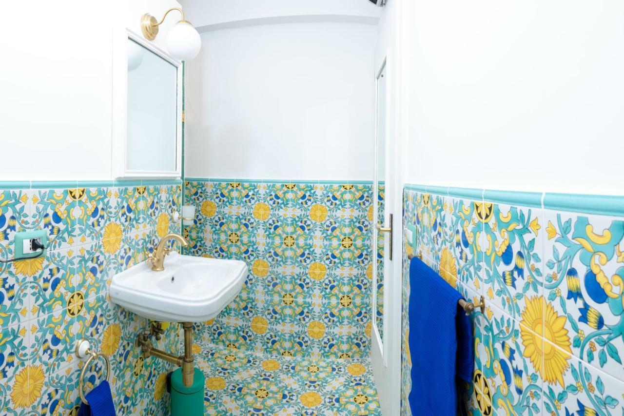 La Casetta Linda - New 2 Bedroom Apt In Sorrento With Seaview Terrace 外观 照片